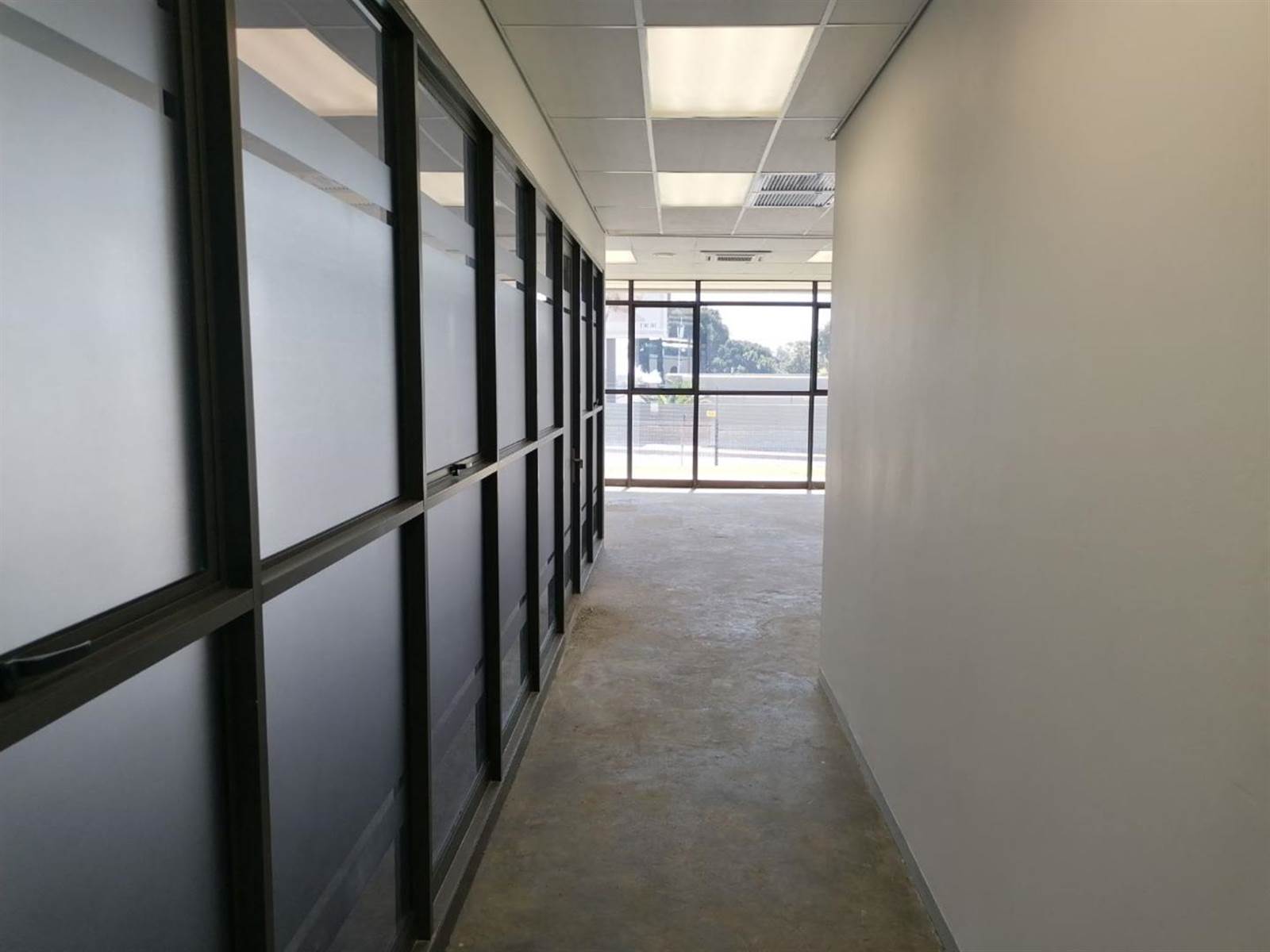 652  m² Commercial space in Bryanston photo number 4