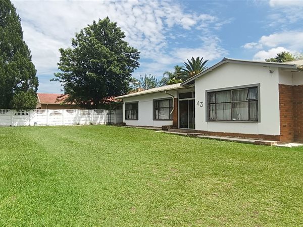 4 Bedroom House 4 Bedroom House