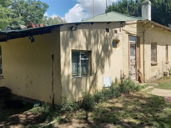 4 Bedroom House 4 Bedroom House