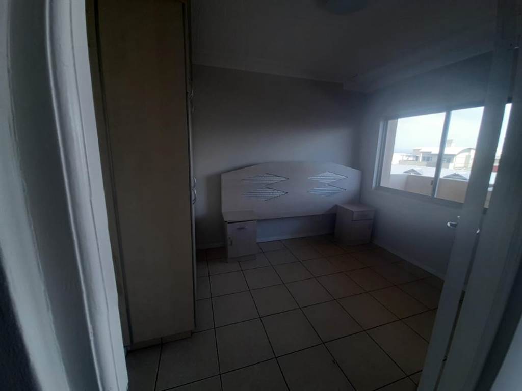 3 Bed Apartment in Umhlanga Ridge photo number 10