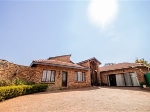 1 ha Farm in Kameeldrift East