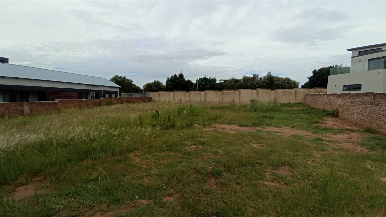 900 m² Land available in Copperleaf photo number 4