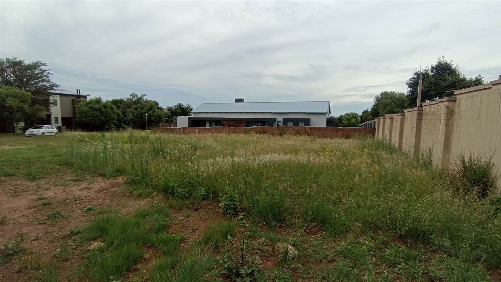 900 m² Land available in Copperleaf photo number 2