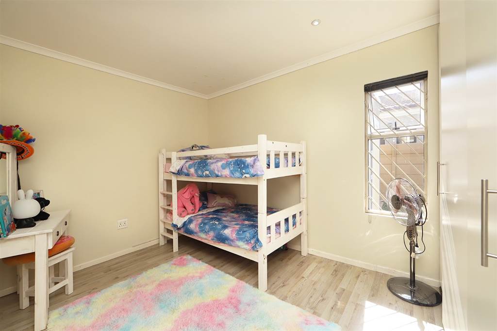 3 Bed House in Parklands North photo number 17