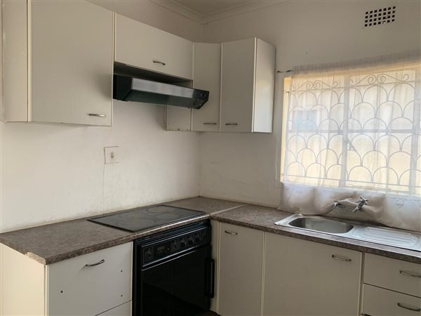 2 Bedroom House 2 Bedroom House