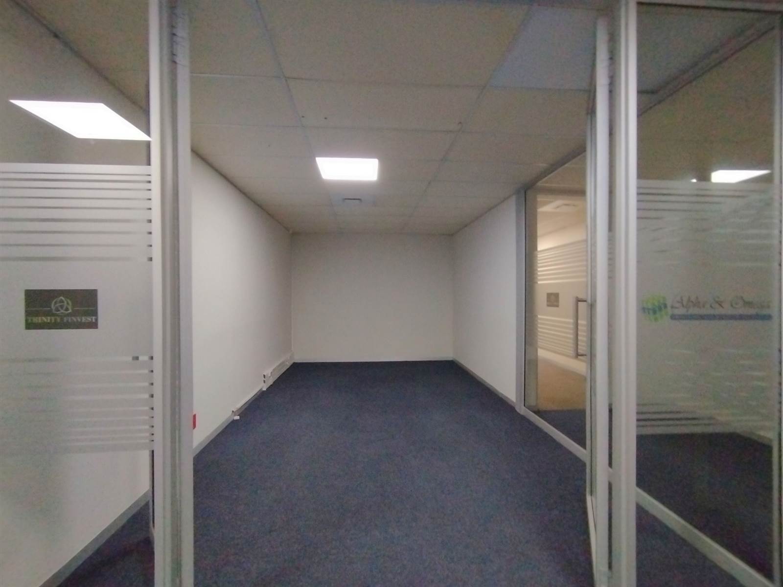 239  m² Office Space in Westville photo number 9
