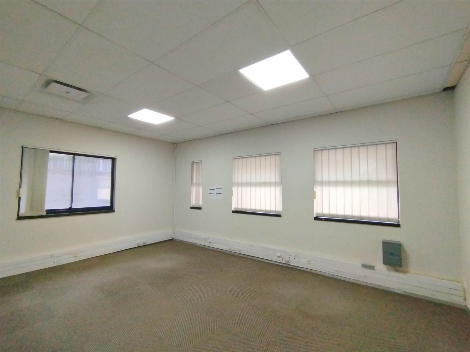 239  m² Office Space in Westville photo number 5