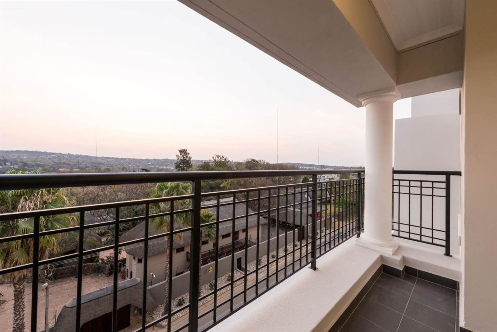 2 Bed Apartment in Rivonia photo number 14