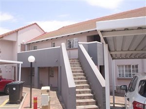 2 Bed Apartment in Isandovale