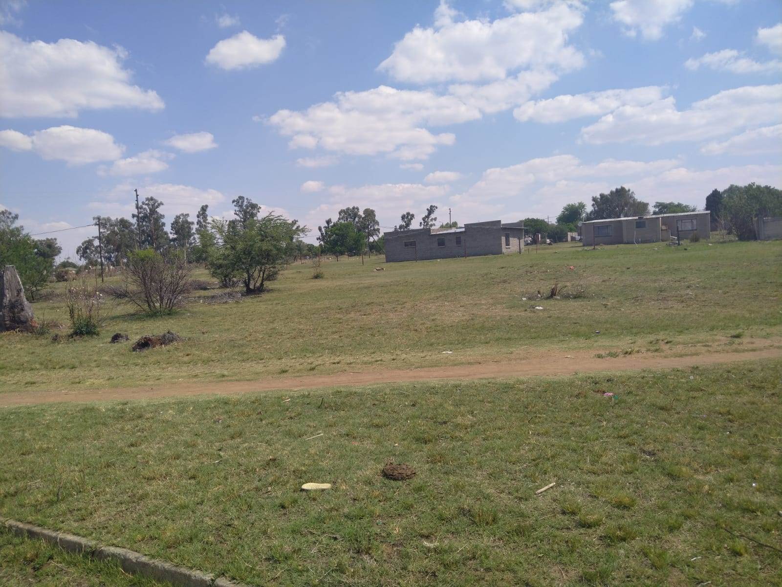 1487 m² Land available in Villiers photo number 1