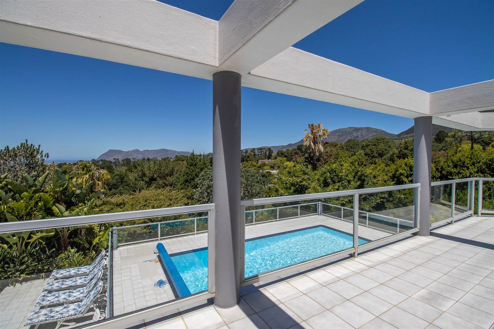 5 Bed House in Upper Constantia photo number 23