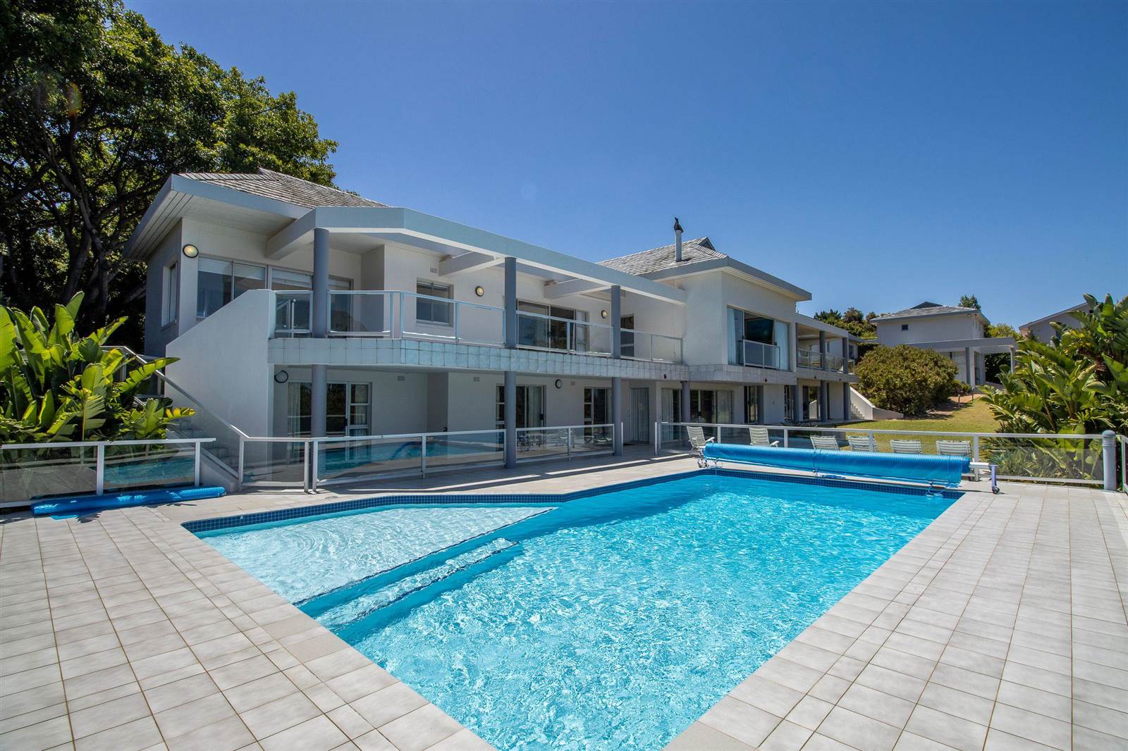 5 Bed House in Upper Constantia photo number 1