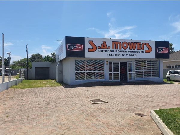 200 m² Retail Space 200 m² Retail Space