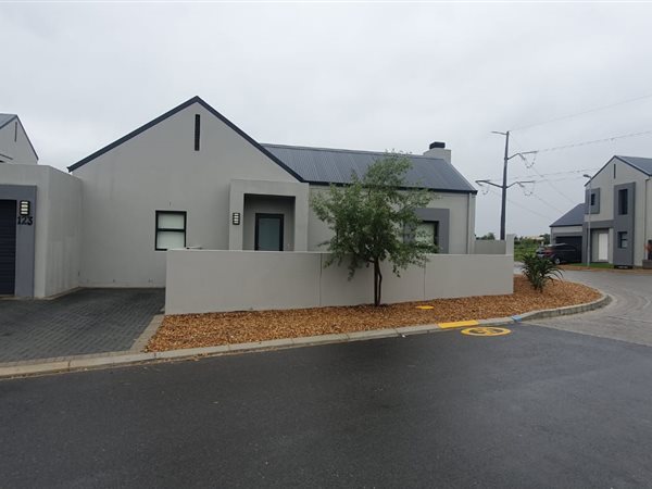 3 Bedroom House 3 Bedroom House