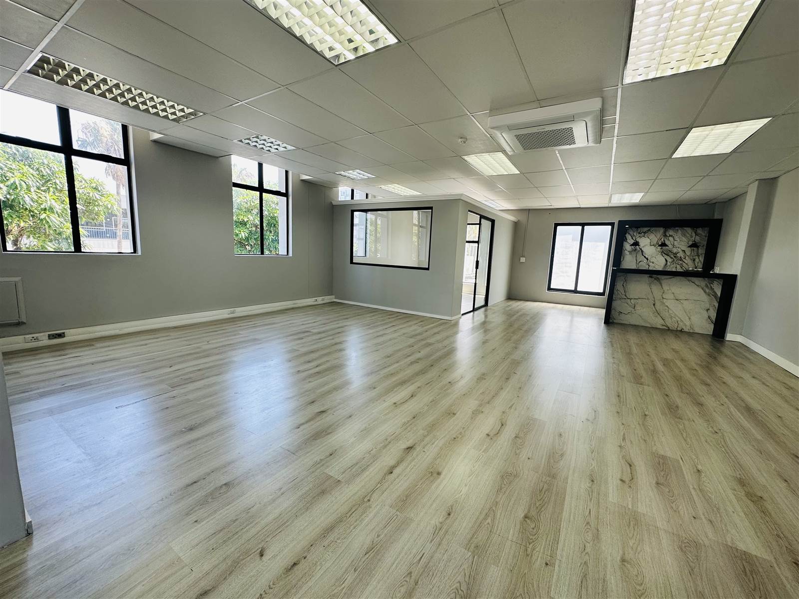 80  m² Commercial space in Umhlanga Ridge photo number 14
