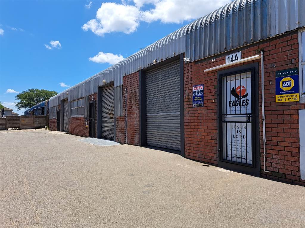 910  m² Industrial space in Alton photo number 5