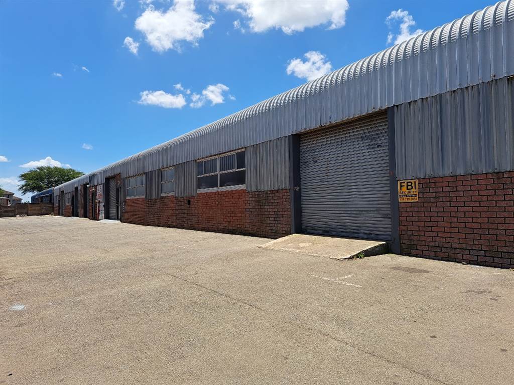 910  m² Industrial space in Alton photo number 9