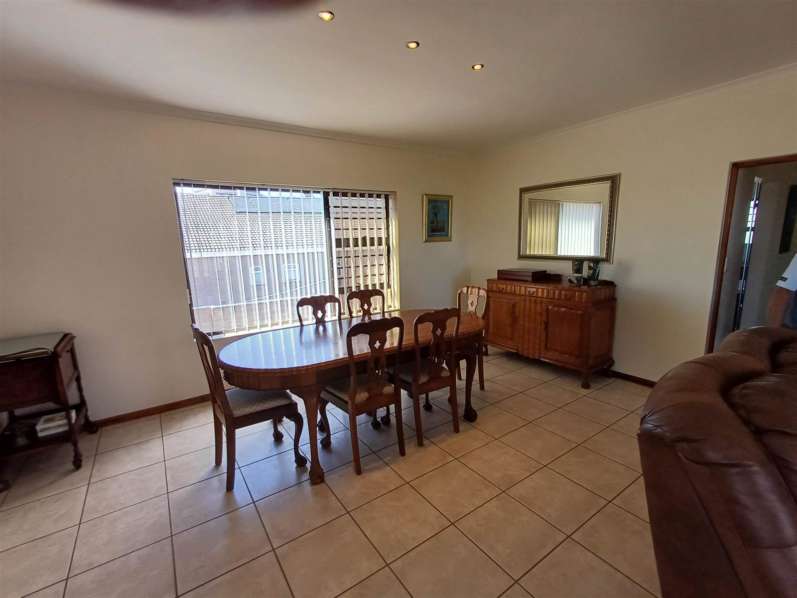 4 Bed House in Myburgh Park photo number 27
