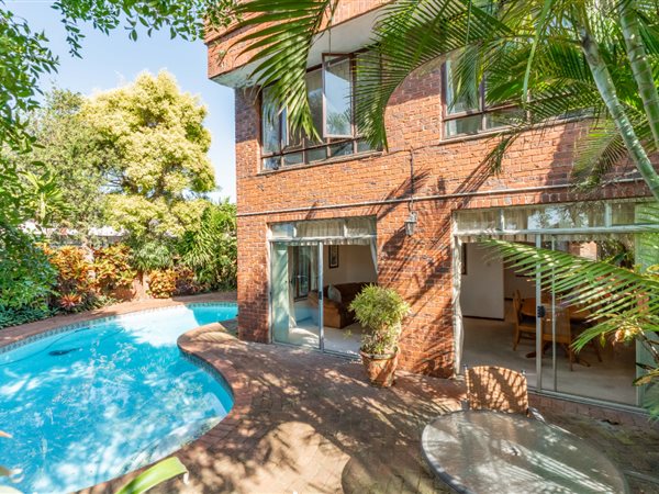 3 Bedroom Townhouse 3 Bedroom Townhouse