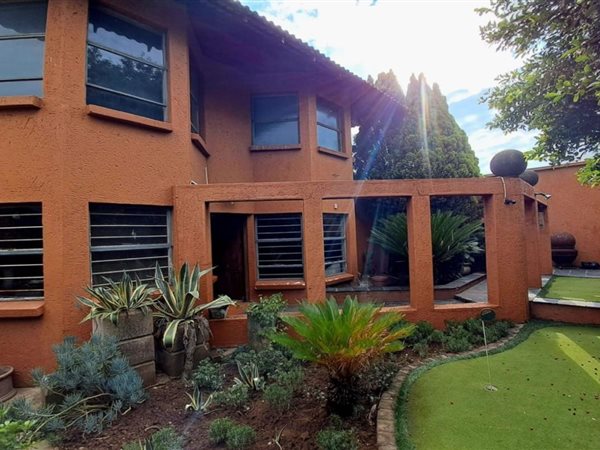 3 Bedroom House 3 Bedroom House