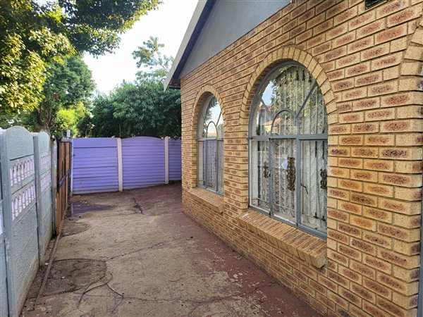 3 Bed House in Delmore Park