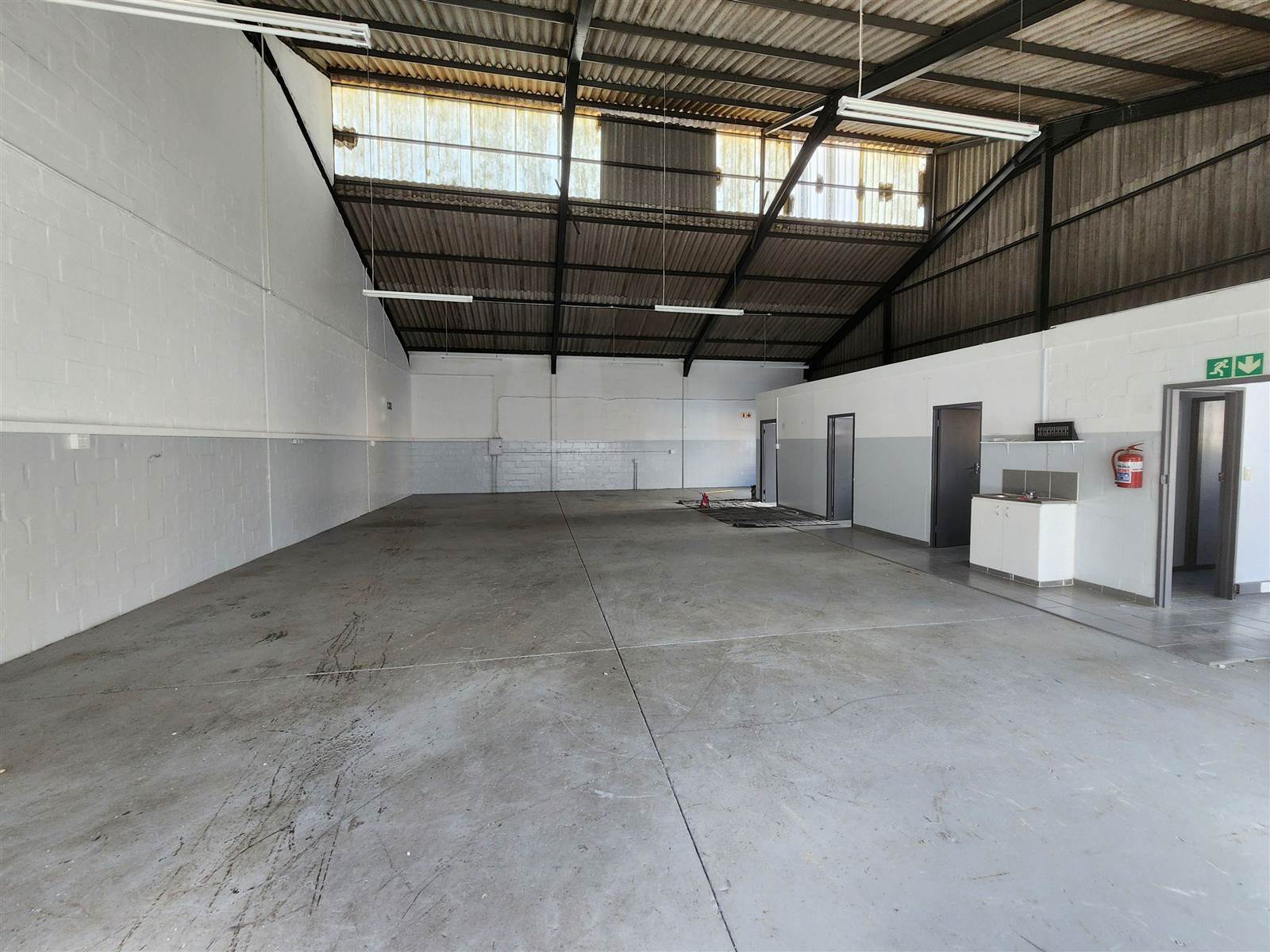 250  m² Industrial space in Bellville Central photo number 4