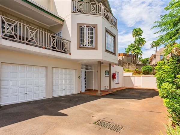 3 Bedroom Townhouse 3 Bedroom Townhouse