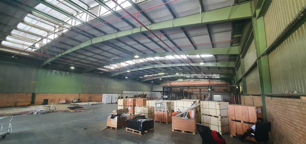 2240  m² Industrial space in City Deep photo number 13