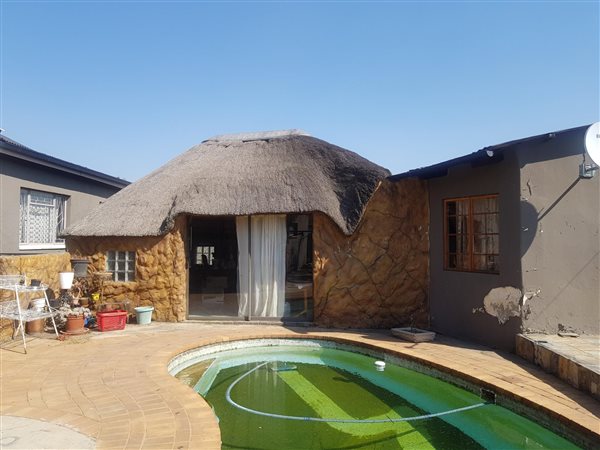 3 Bedroom House 3 Bedroom House