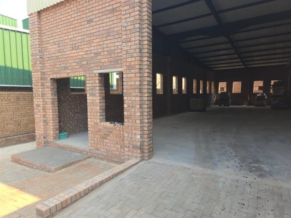 200 m² Industrial space 200 m² Industrial space