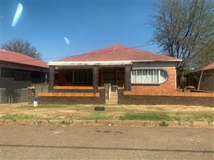 3 Bed House in Bezuidenhout Valley