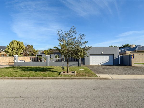 3 Bedroom House 3 Bedroom House