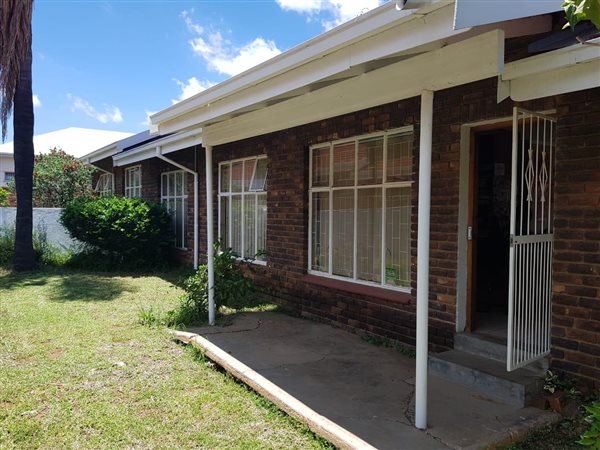 98  m² Commercial space in Polokwane Central