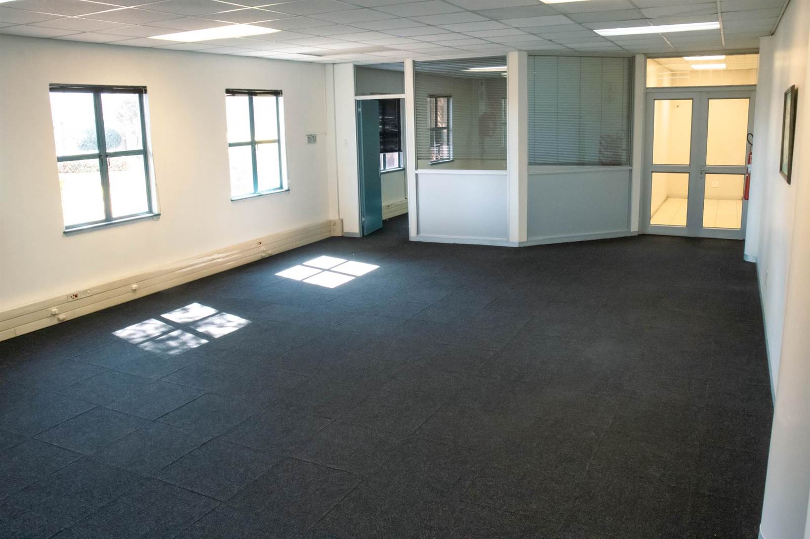 170  m² Office Space in Willowton photo number 10
