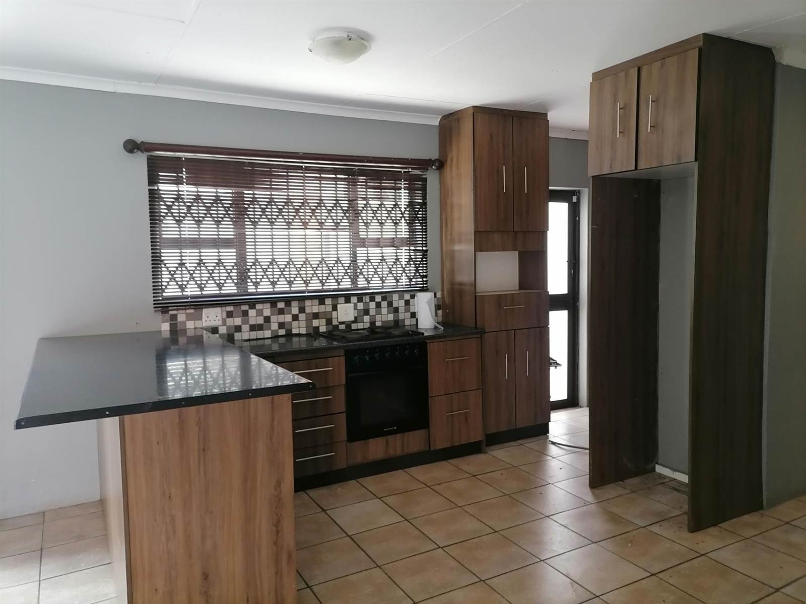 2 Bed Townhouse in Ermelo photo number 6