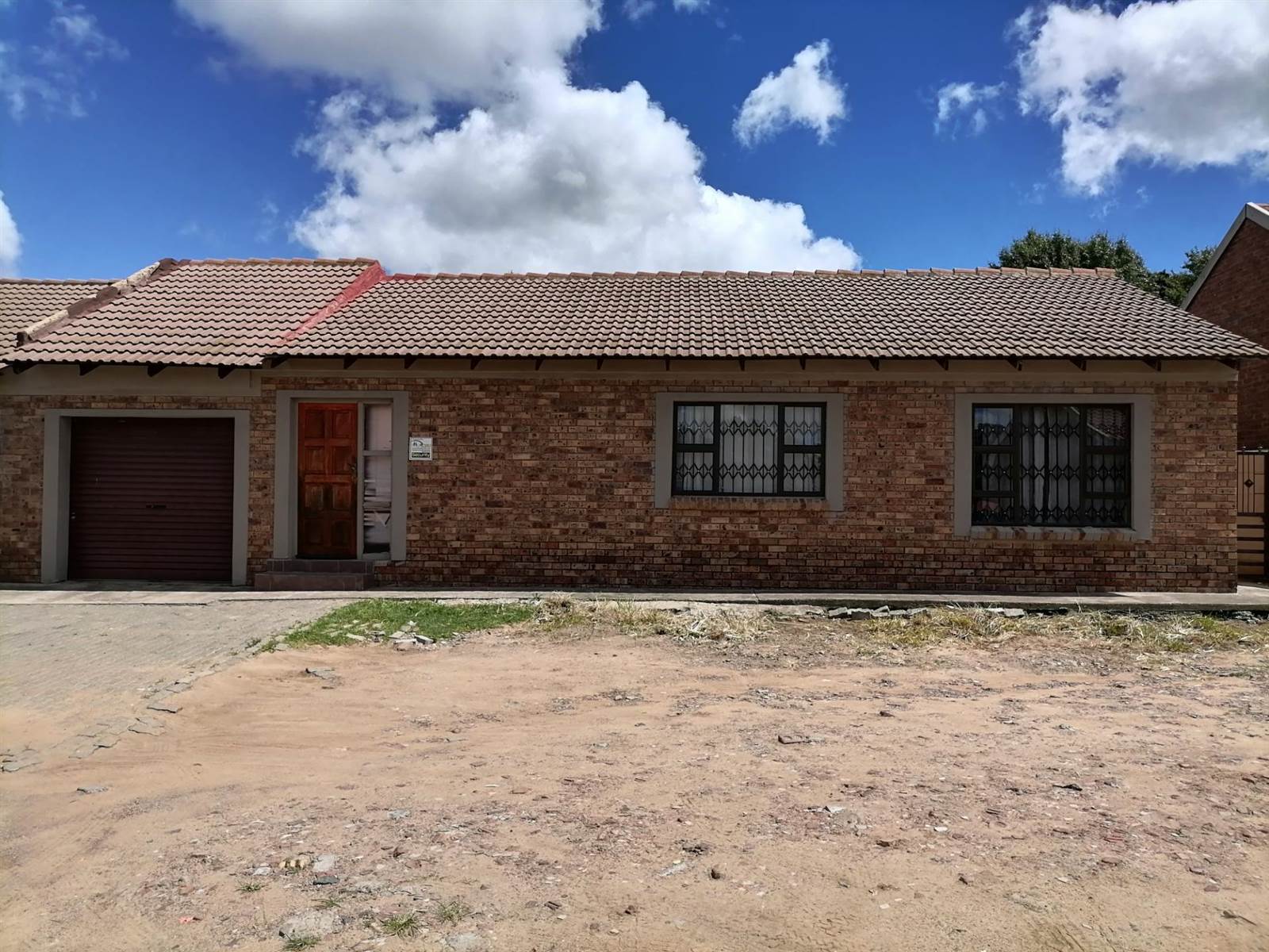 2 Bed Townhouse in Ermelo photo number 1