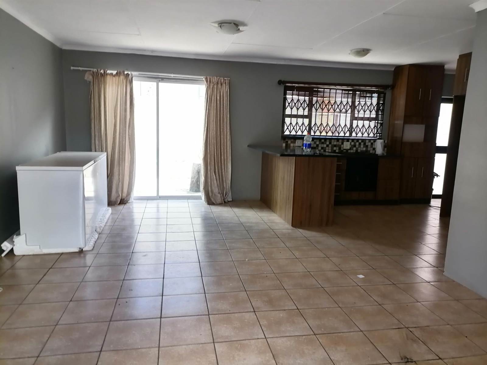 2 Bed Townhouse in Ermelo photo number 4