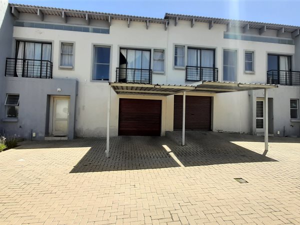 3 Bed Townhouse in Albertsdal
