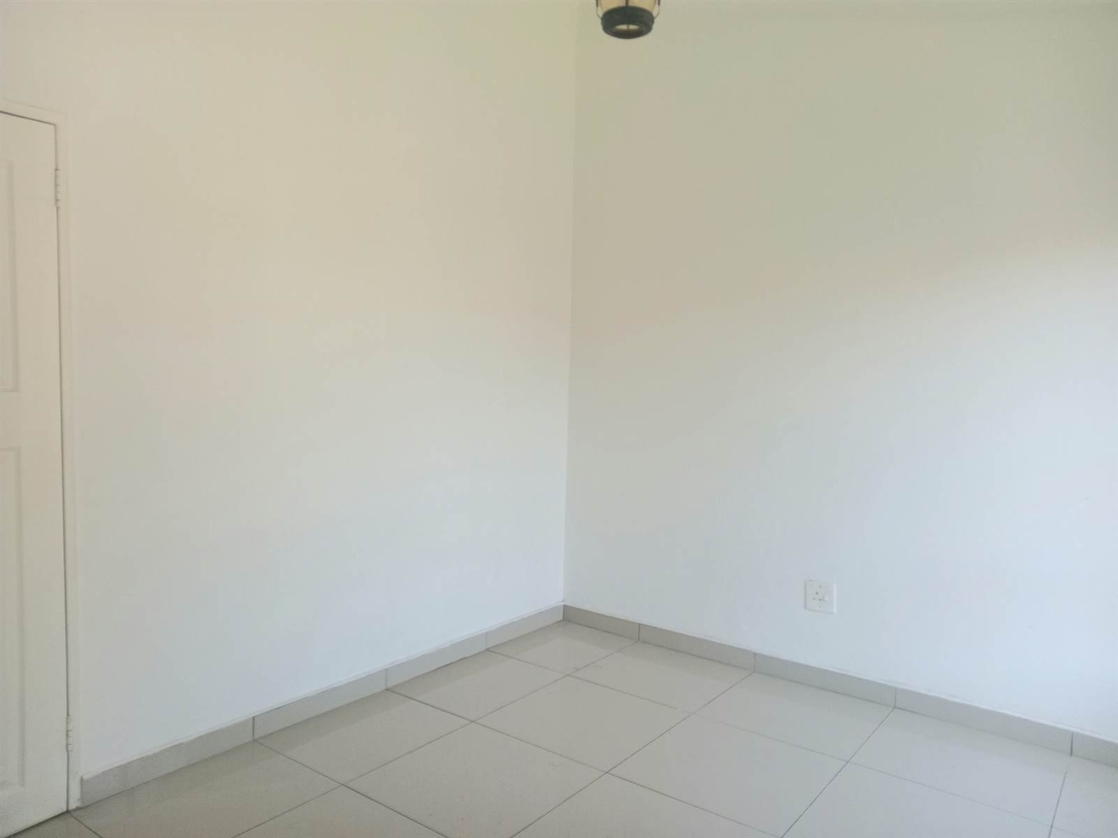 2 Bed Apartment in Hutten Heights photo number 18