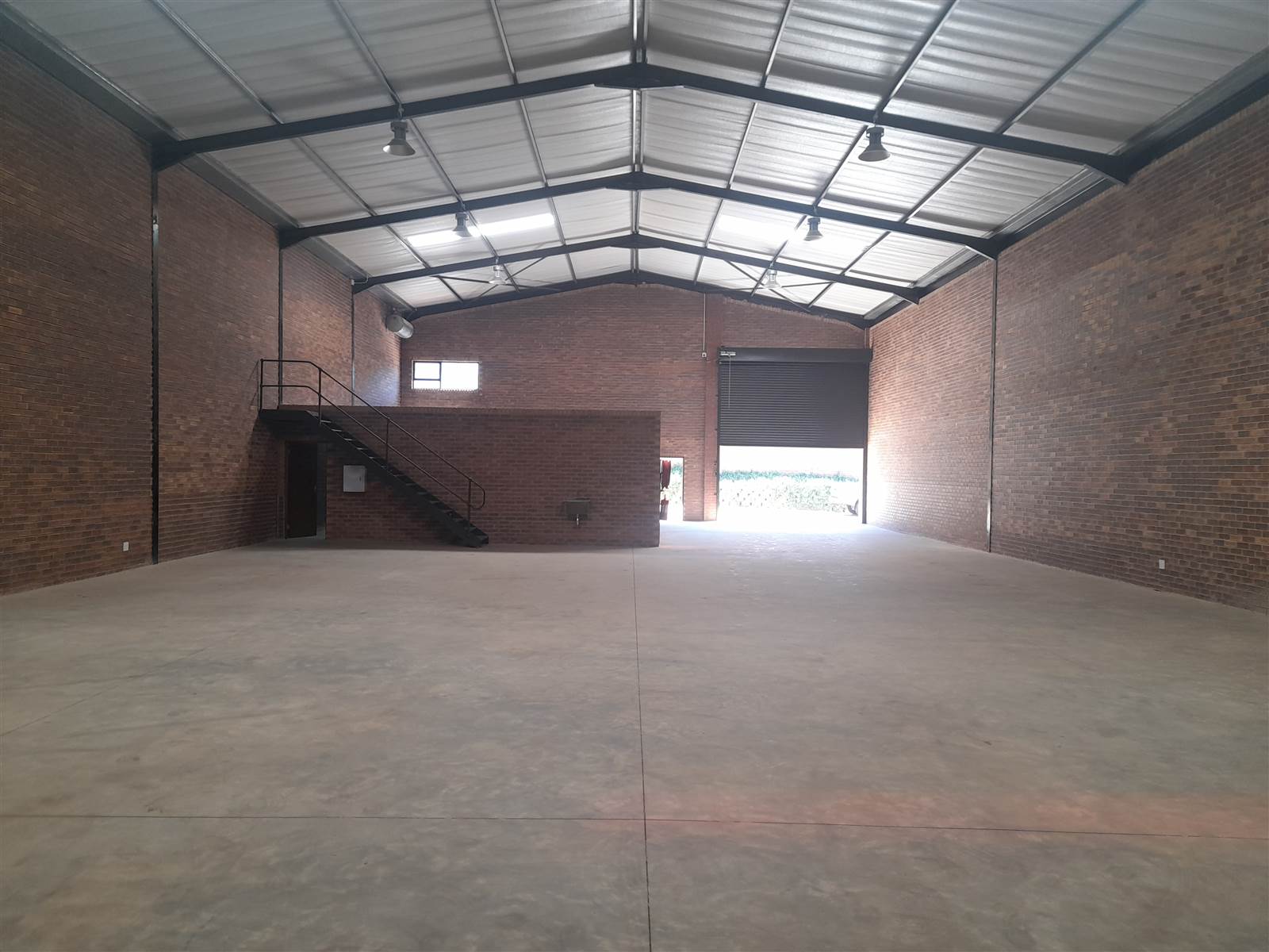 535  m² Industrial space in Pomona photo number 8