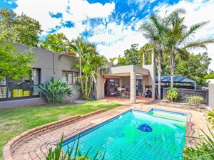 3 Bed House in Cedar Lakes