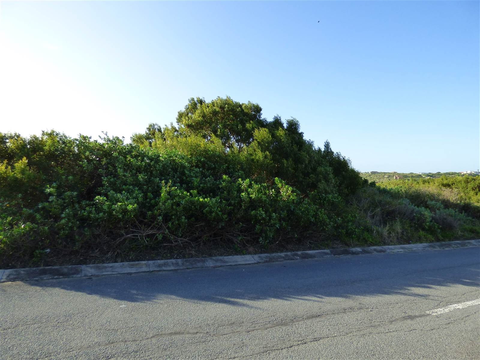 750 m² Land available in Port Alfred photo number 2