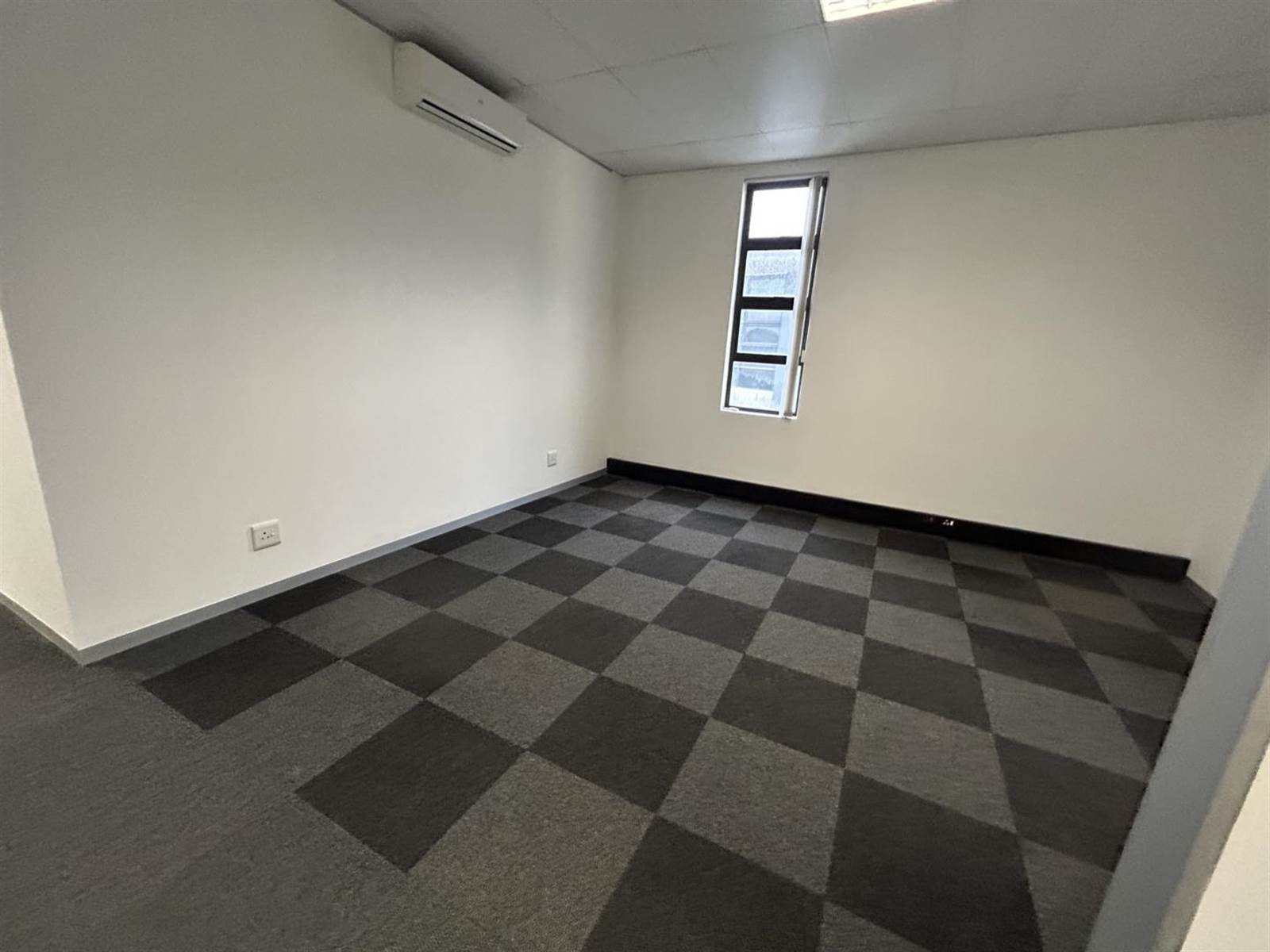 481  m² Commercial space in Halfway House photo number 7