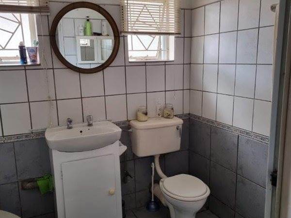 3 Bed House in Daspoort photo number 13