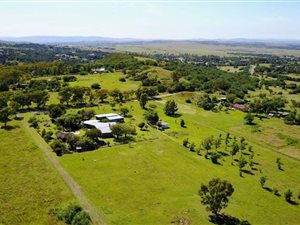 4.5 ha Farm in Homestead Apple Orchards