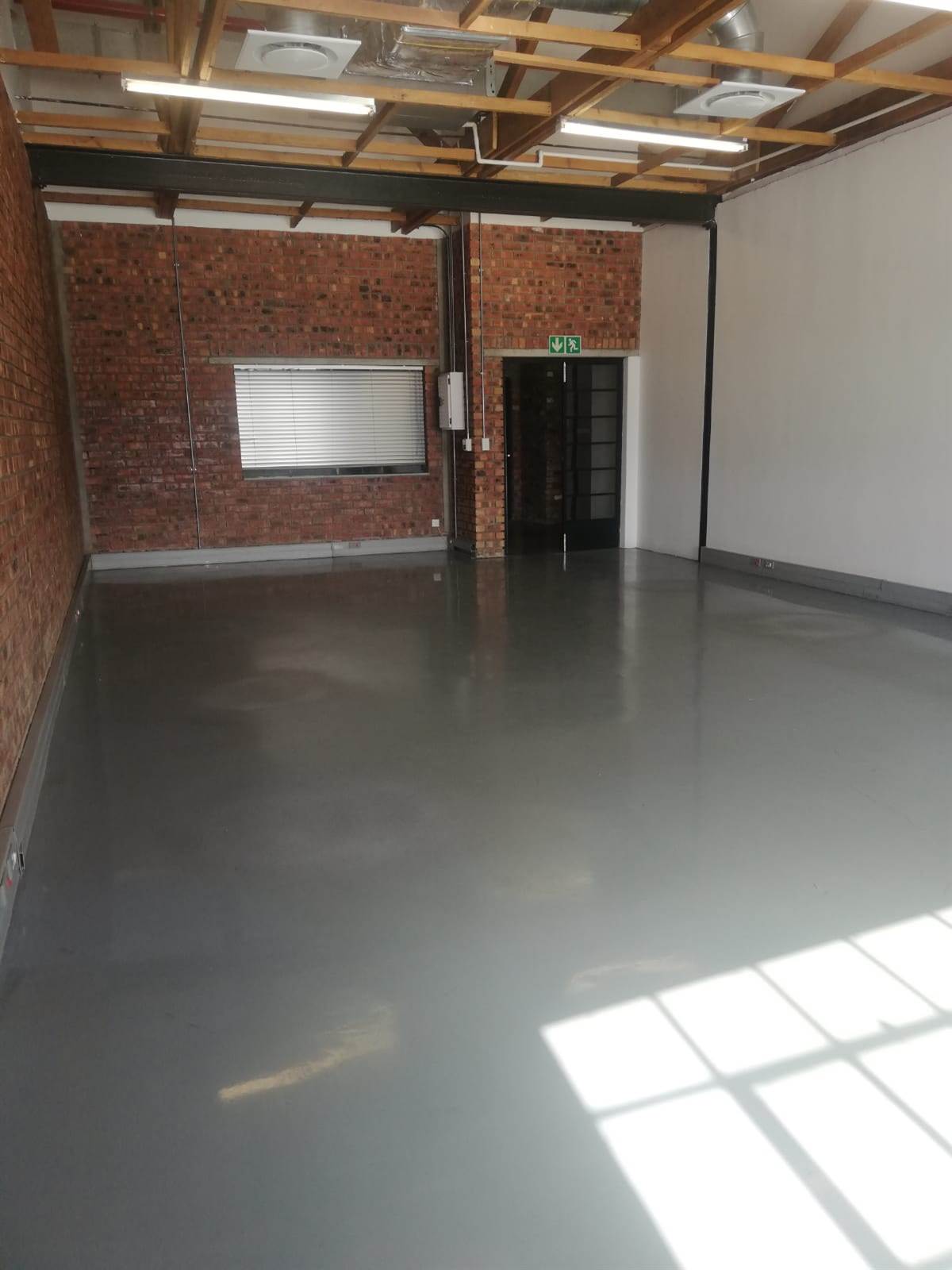 69  m² Office Space in Woodstock photo number 5