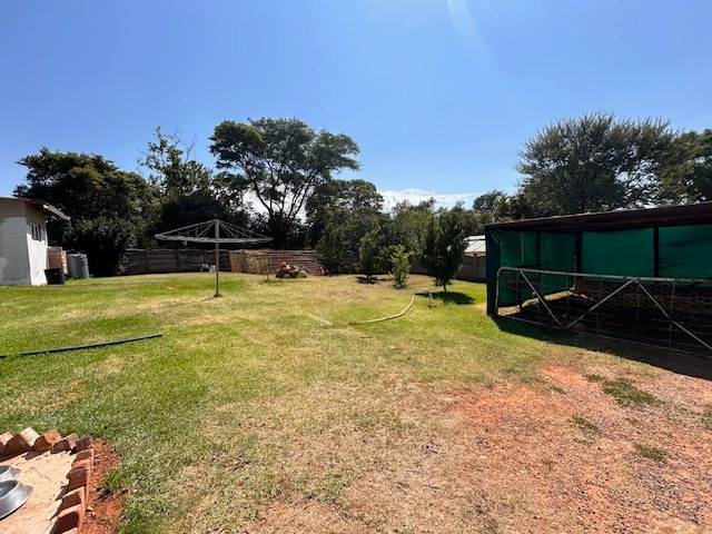 5 Bed House in Hartbeesfontein photo number 21