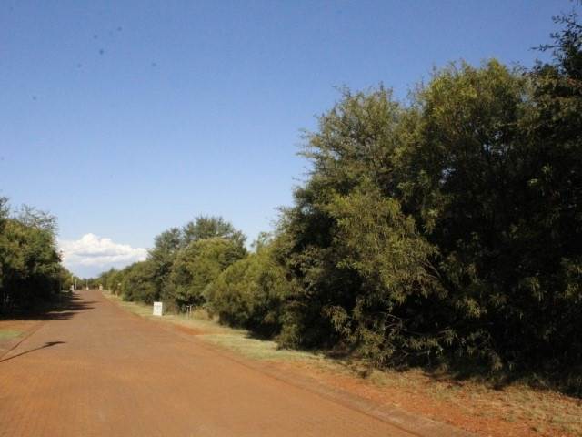 911 m² Land available in Leloko photo number 3