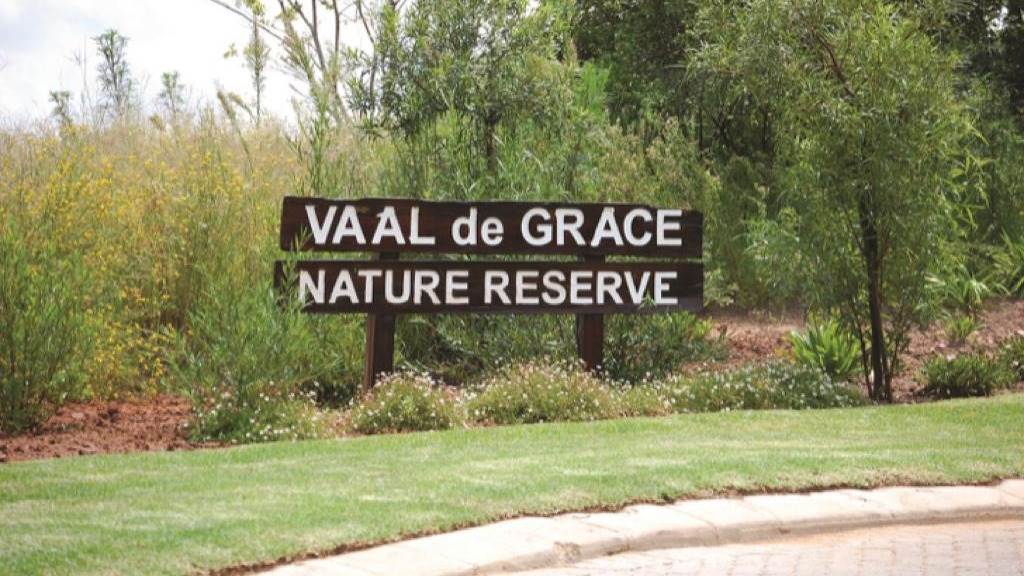 3688 m² Land available in Vaal de Grace Golf Estate photo number 1