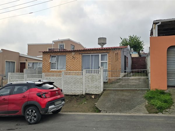 3 Bedroom House 3 Bedroom House